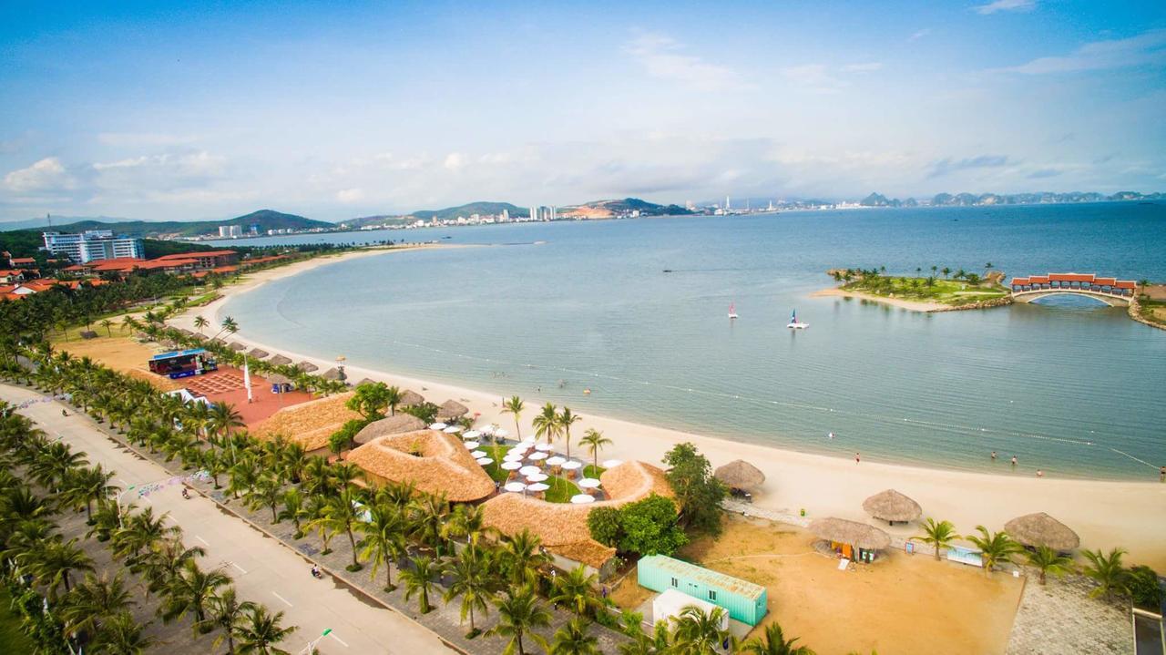 Moon Bay Ha Long Hotel Exterior photo